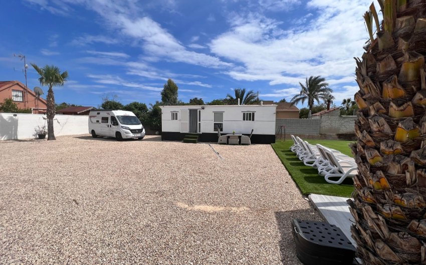 Herverkoop - Country House -
Elche - La Marina