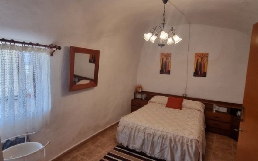 Herverkoop - Country House -
Hondón de las Nieves - Inland