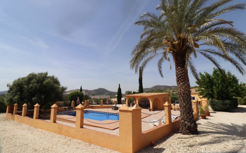 Herverkoop - Country House -
Hondón de las Nieves - LA CANALOSA