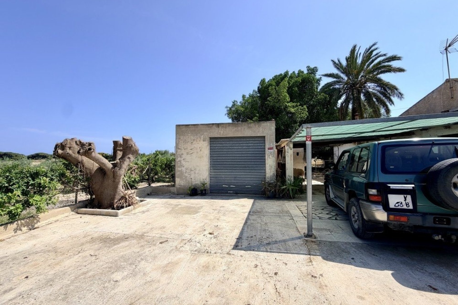 Herverkoop - Country House -
La Marina - Costa Blanca