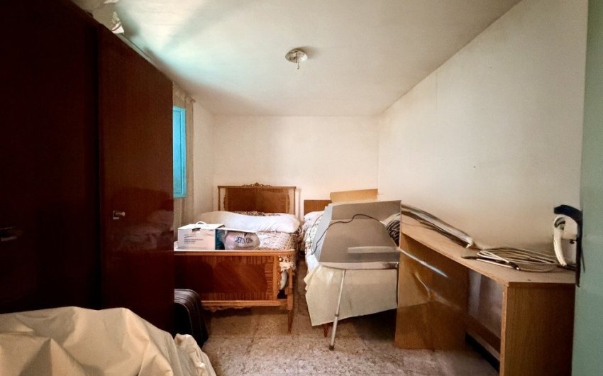 Herverkoop - Country House -
La Marina - Costa Blanca