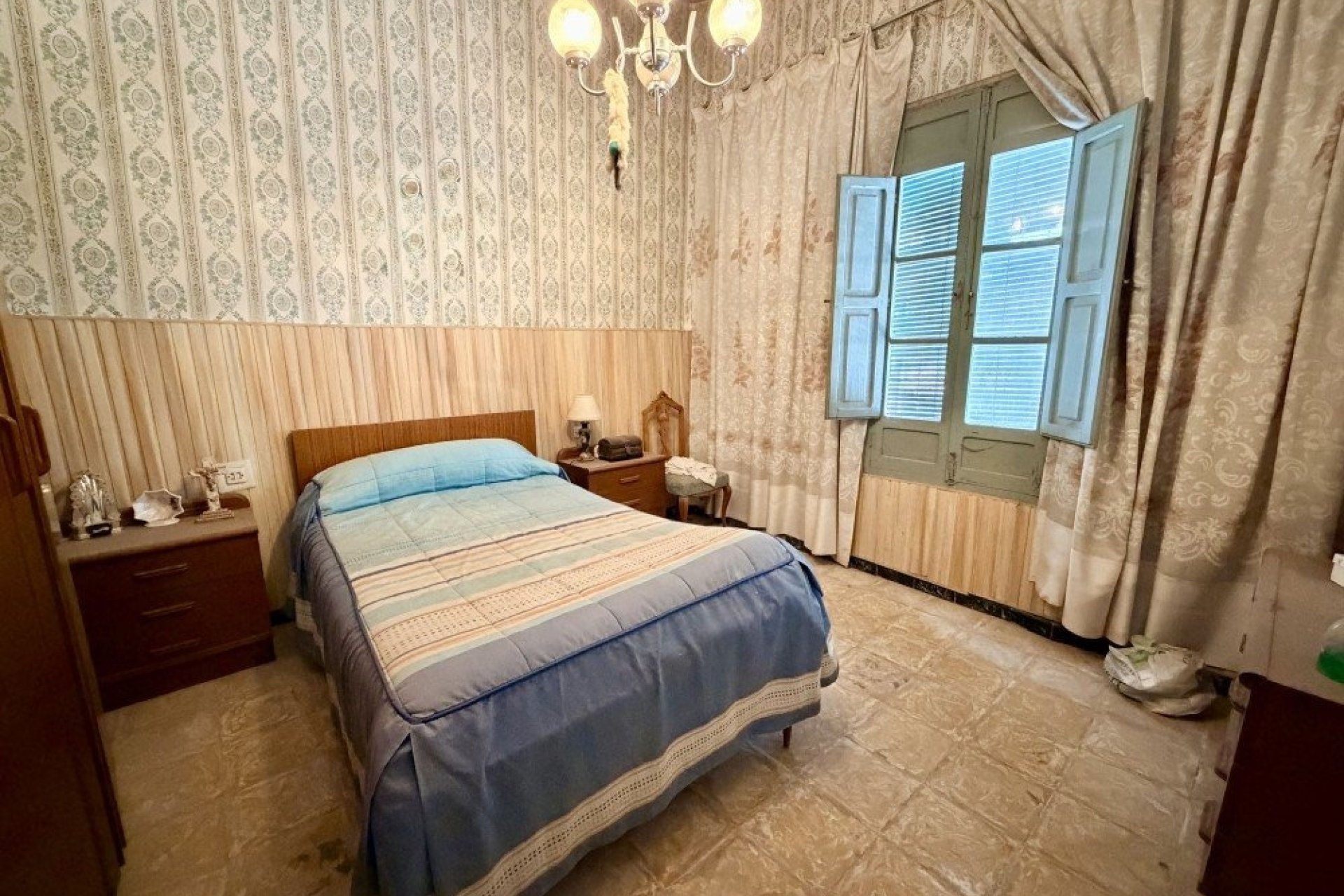 Herverkoop - Country House -
La Marina - Costa Blanca