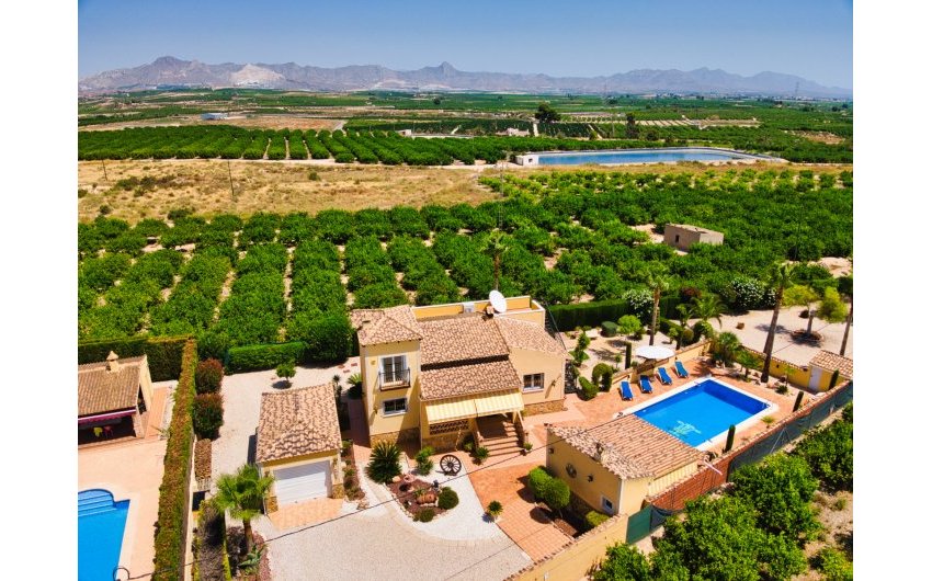 Herverkoop - Country House -
La Murada