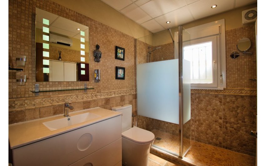 Herverkoop - Country House -
La Murada