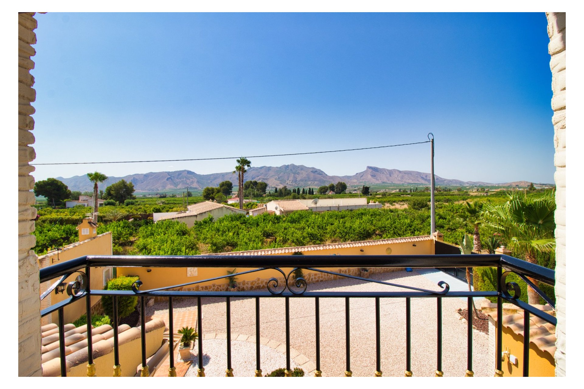 Herverkoop - Country House -
La Murada