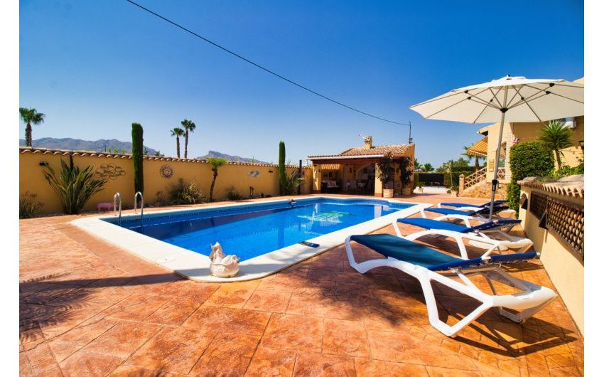 Herverkoop - Country House -
La Murada