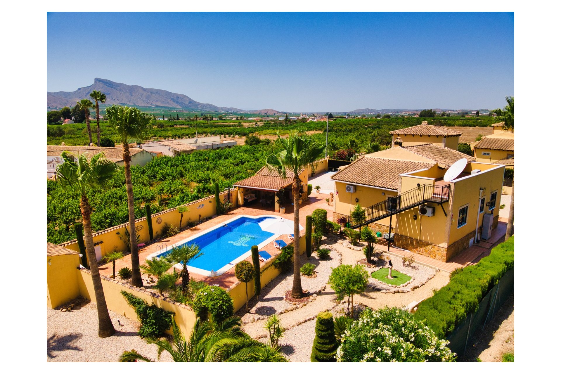 Herverkoop - Country House -
La Murada