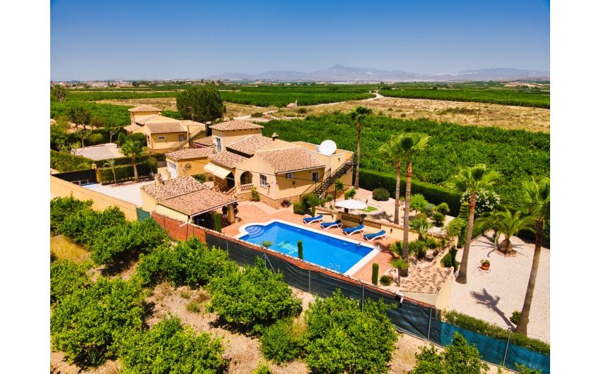 Herverkoop - Country House -
La Murada