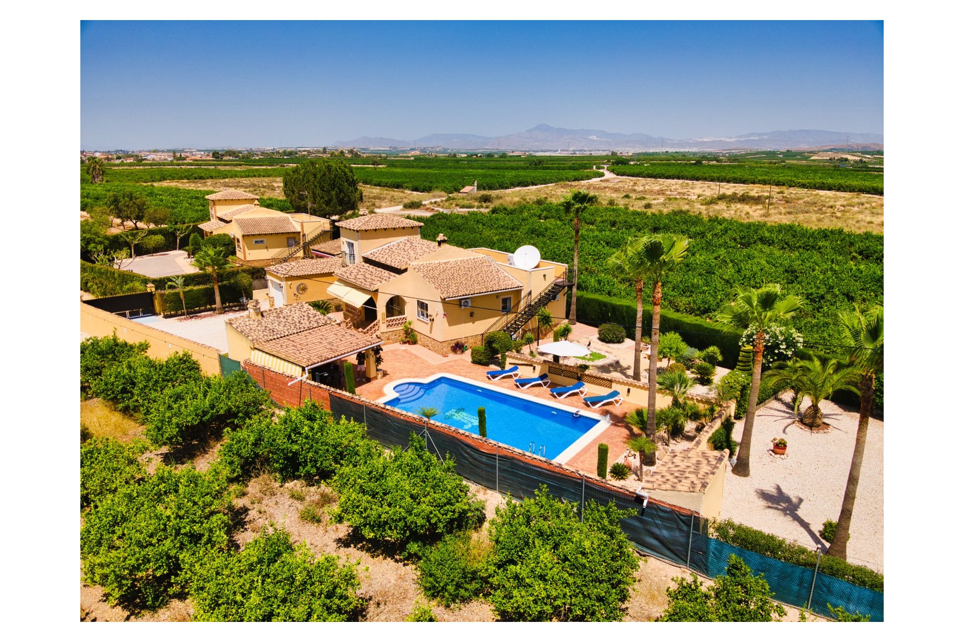 Herverkoop - Country House -
La Murada