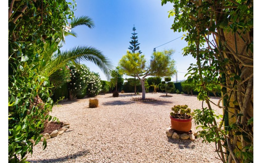 Herverkoop - Country House -
La Murada