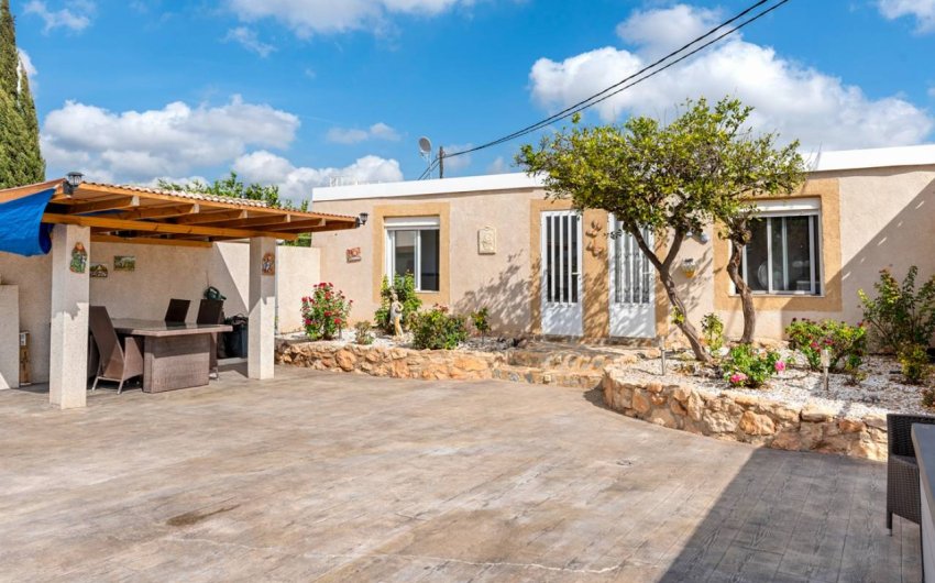 Herverkoop - Country House -
Los Montesinos