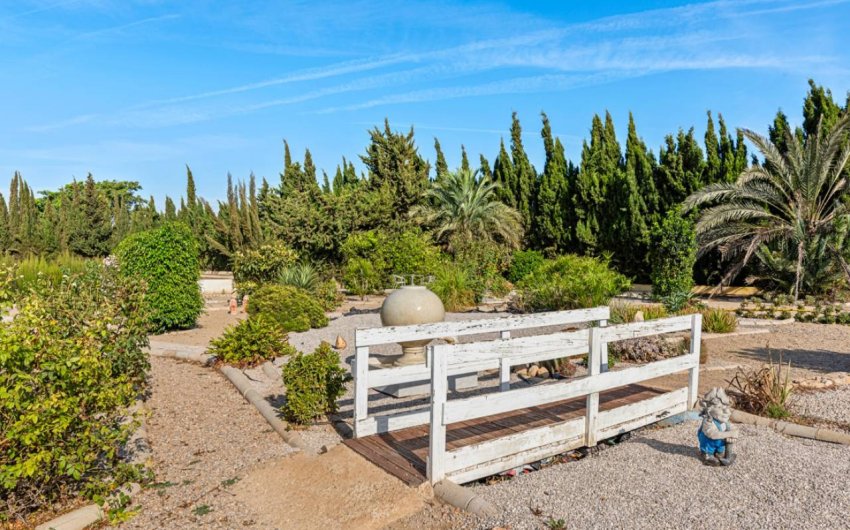 Herverkoop - Country House -
Los Montesinos