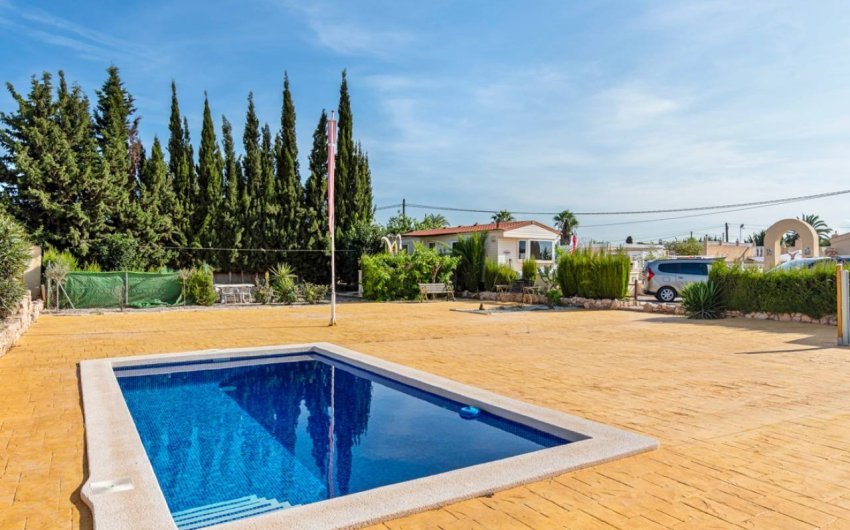 Herverkoop - Country House -
Los Montesinos