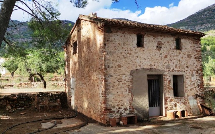 Herverkoop - Country House -
Muro de Alcoy
