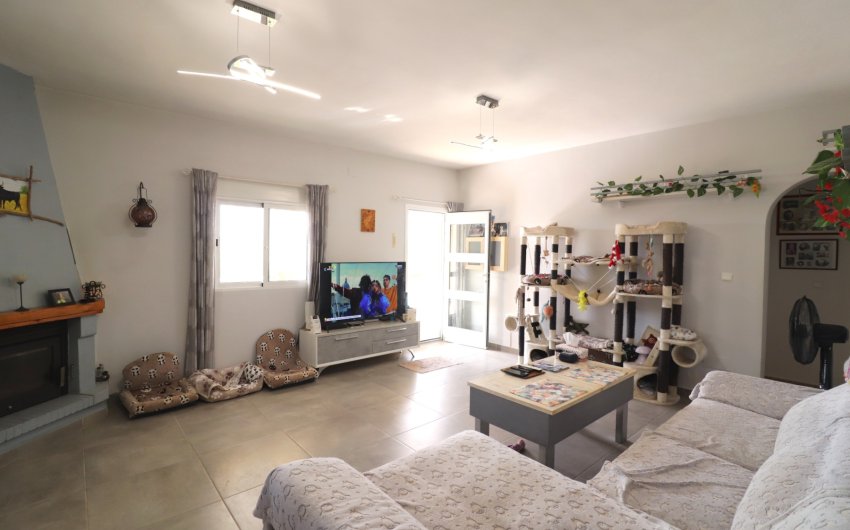 Herverkoop - Country House -
Orihuela - La Campaneta