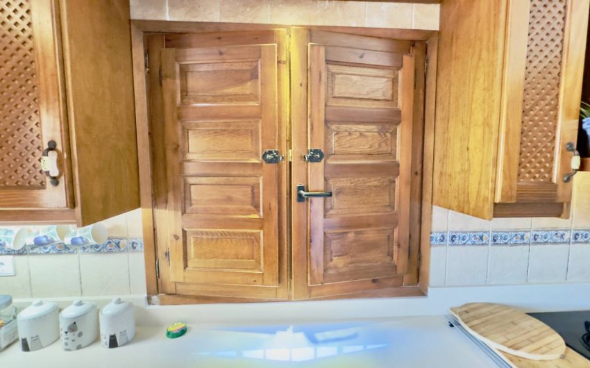 Herverkoop - Country House -
Orihuela