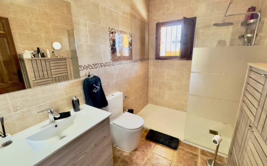 Herverkoop - Country House -
Orihuela