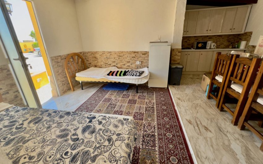 Herverkoop - Country House -
Orihuela