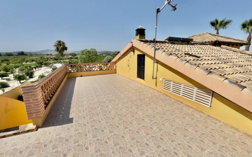 Herverkoop - Country House -
Orihuela
