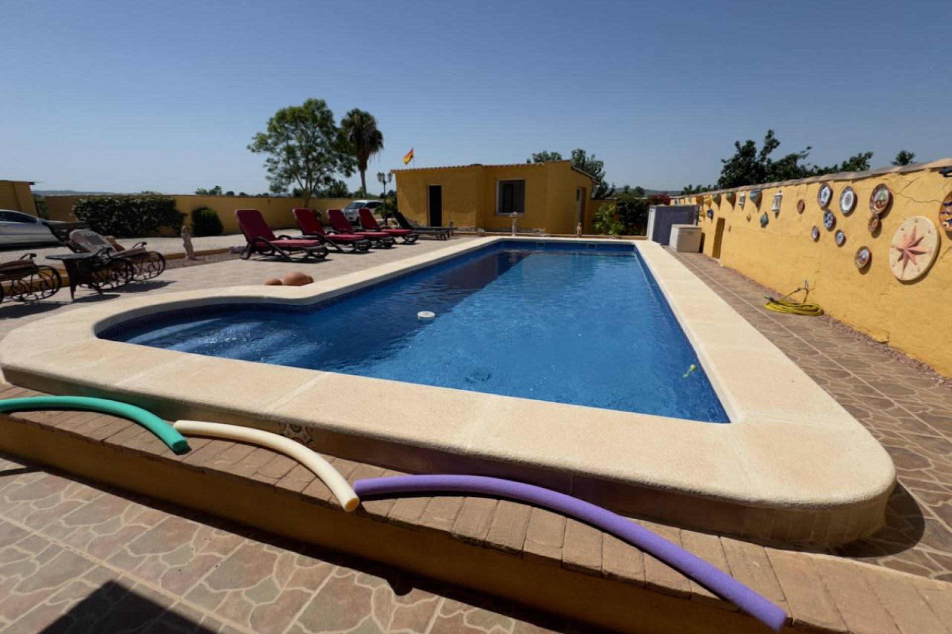 Herverkoop - Country House -
Orihuela