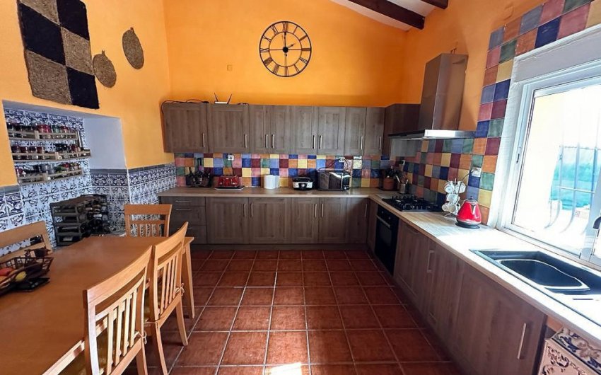 Herverkoop - Country House -
Pinoso