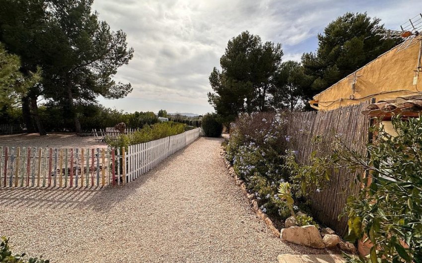 Herverkoop - Country House -
Pinoso