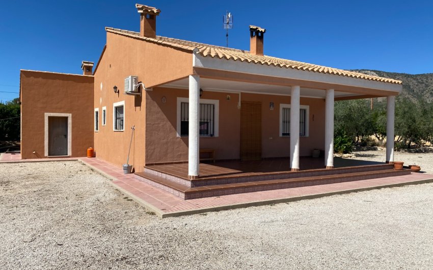 Herverkoop - Country House -
Salinas