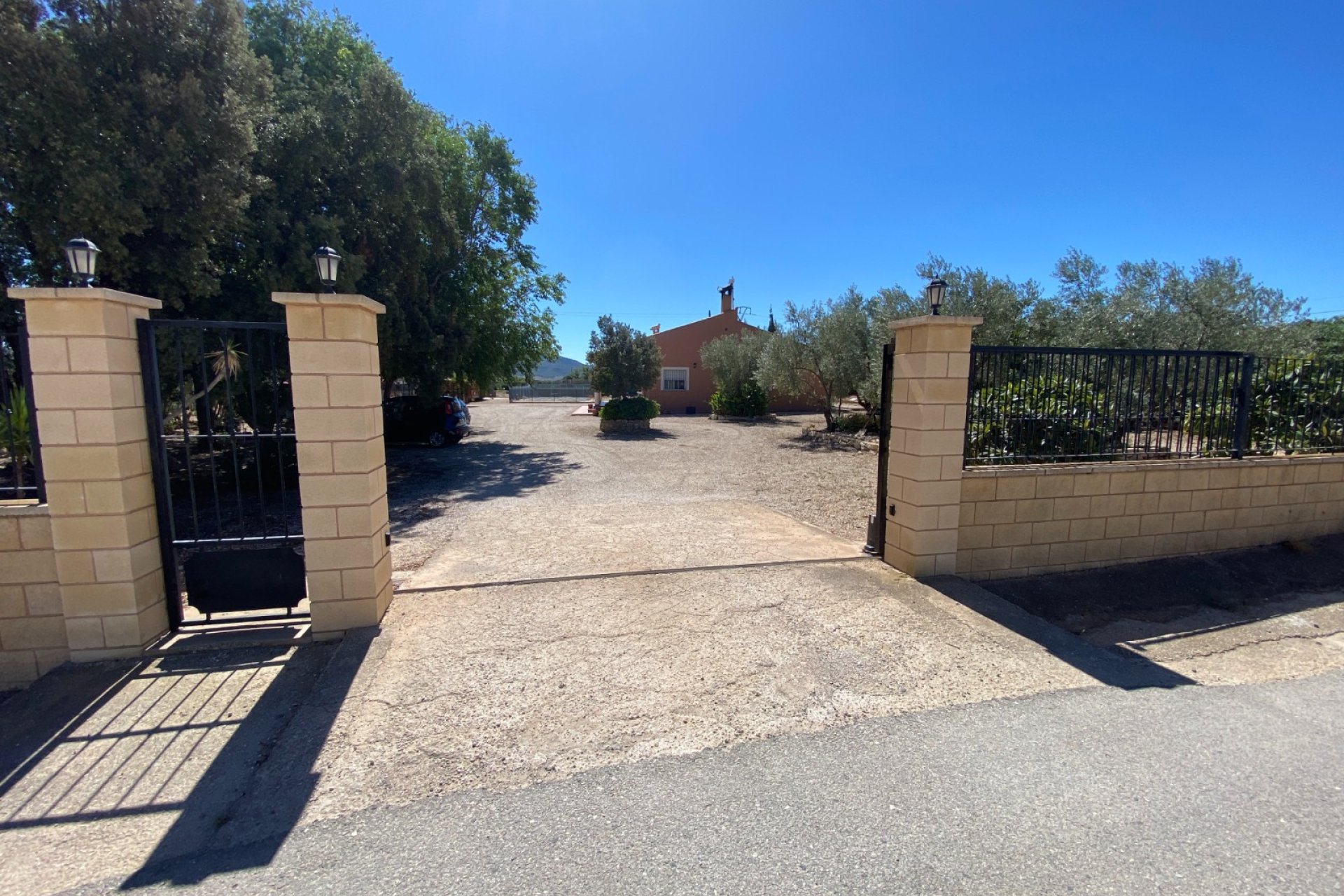 Herverkoop - Country House -
Salinas