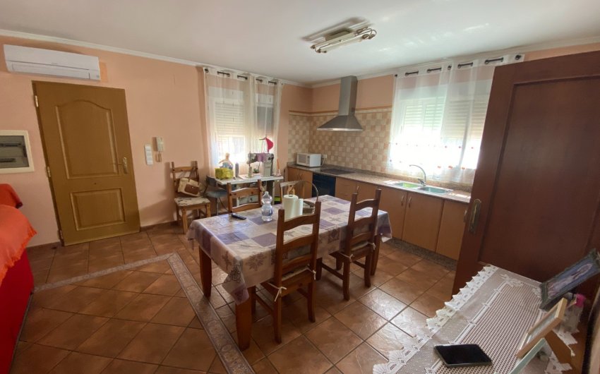 Herverkoop - Country House -
Salinas