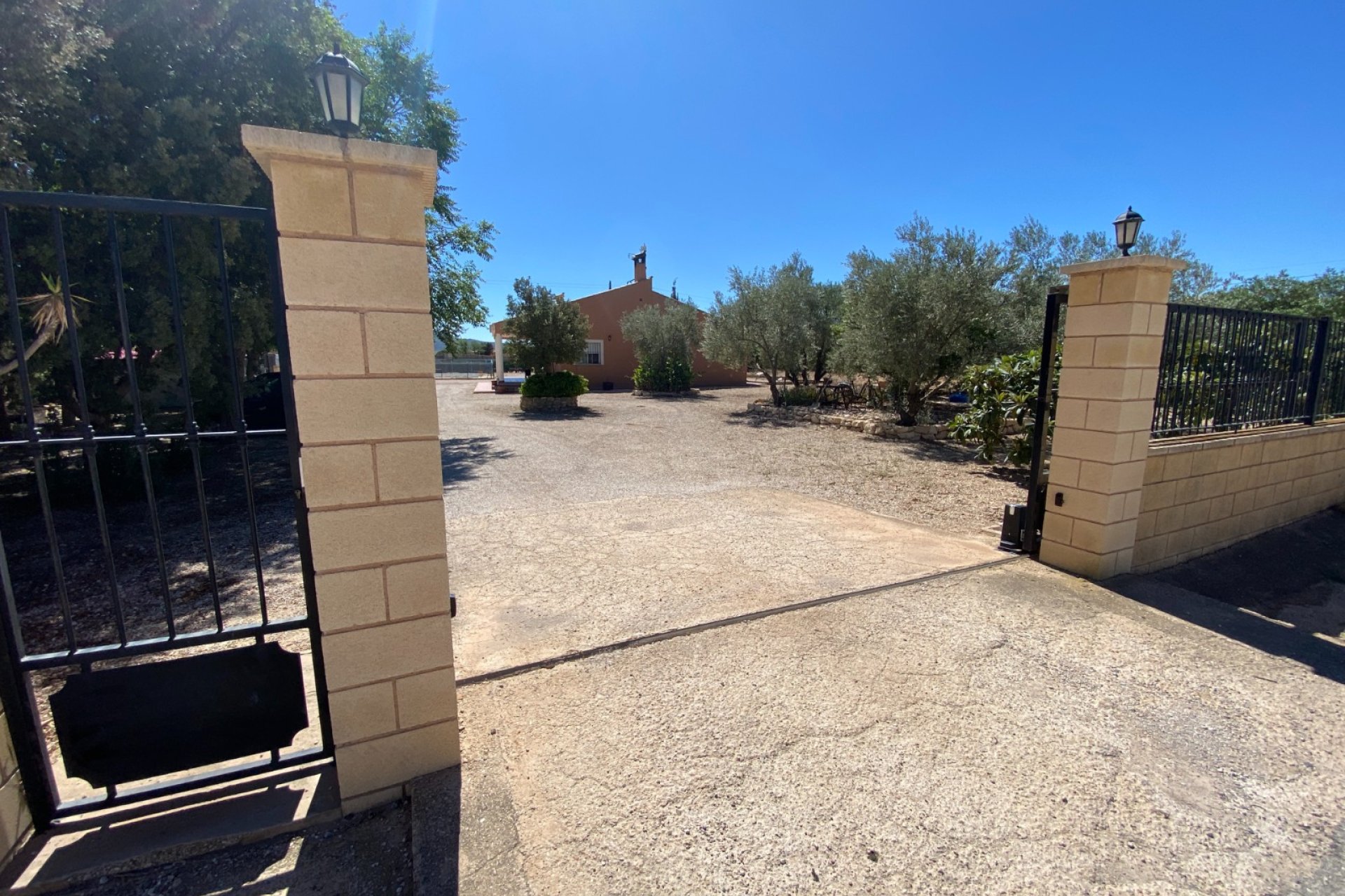 Herverkoop - Country House -
Salinas