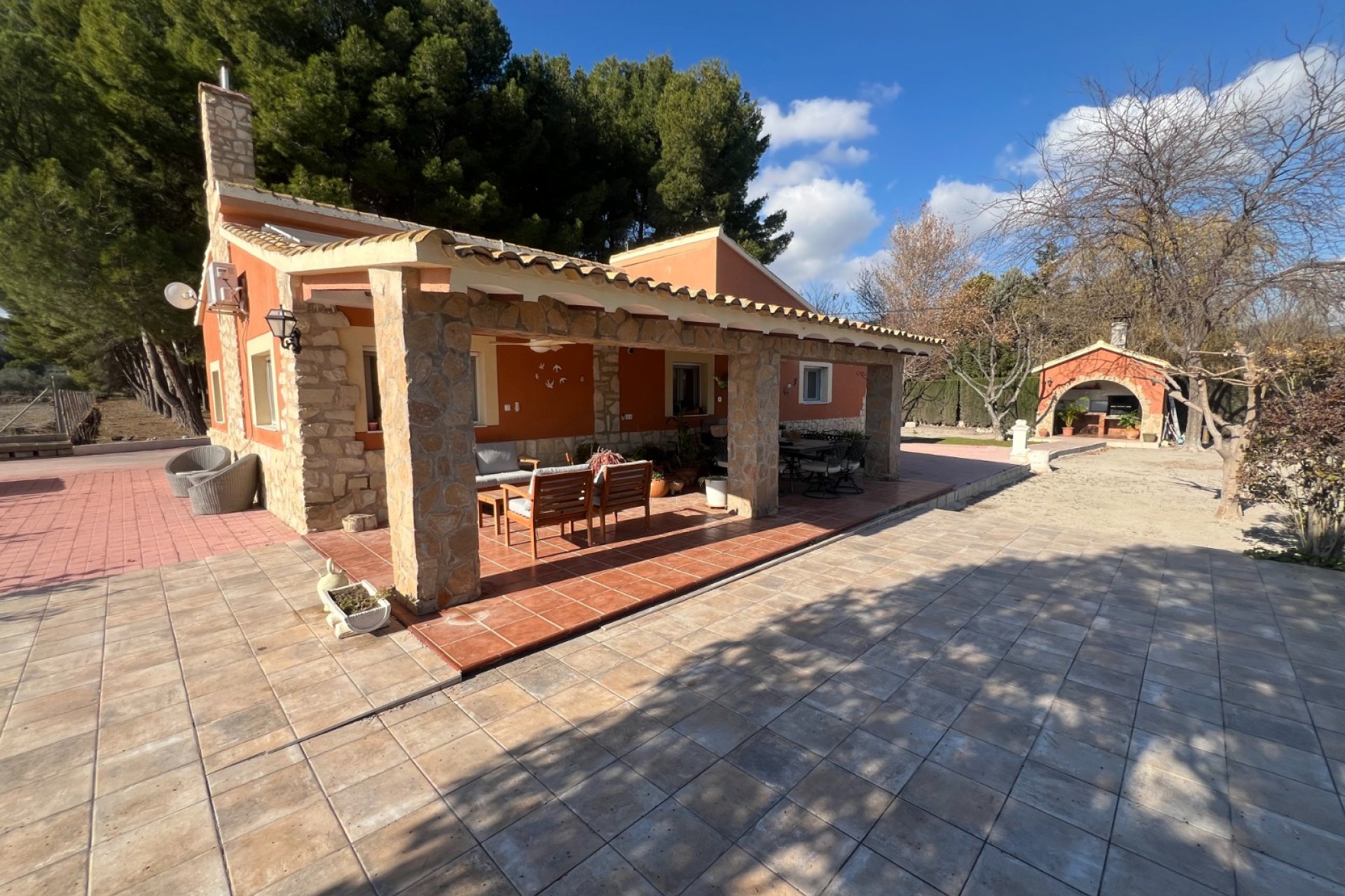 Herverkoop - Country House -
Salinas