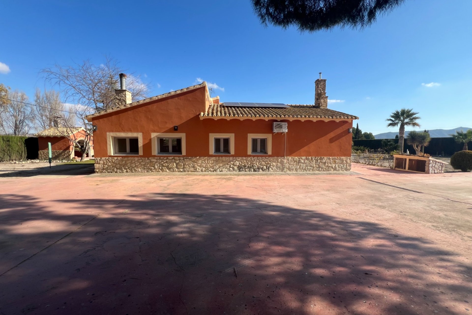 Herverkoop - Country House -
Salinas