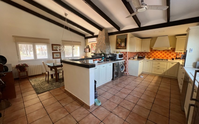 Herverkoop - Country House -
Salinas