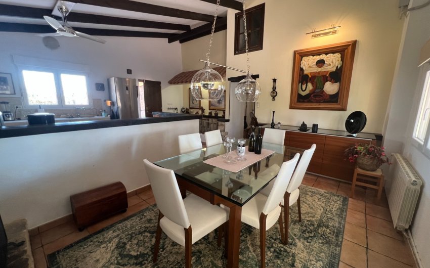 Herverkoop - Country House -
Salinas