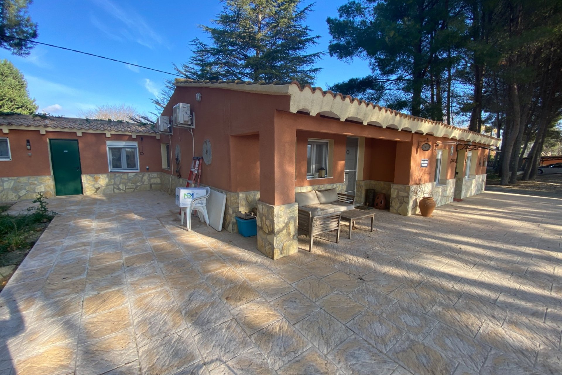 Herverkoop - Country House -
Salinas