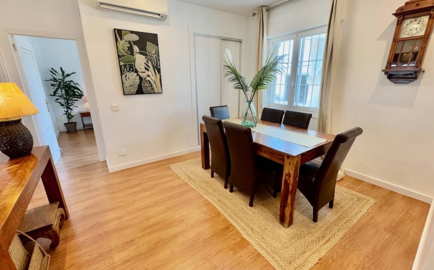 Herverkoop - Country House -
Torrellano