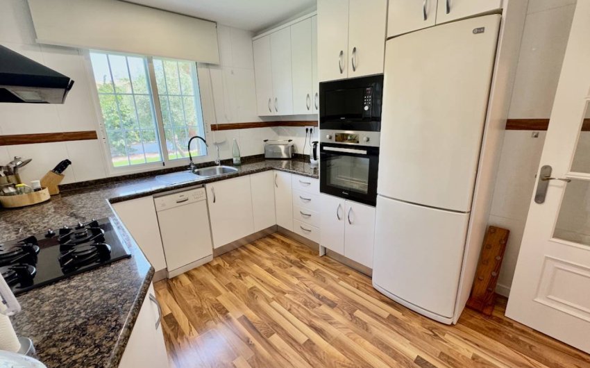 Herverkoop - Country House -
Torrellano