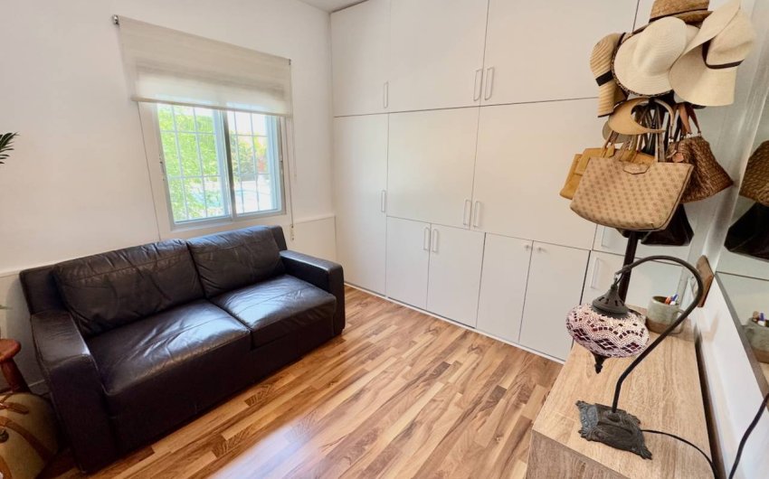 Herverkoop - Country House -
Torrellano