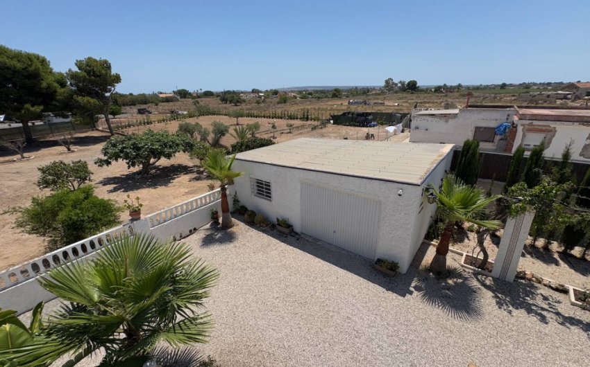 Herverkoop - Country House -
Torrellano