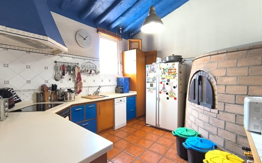 Herverkoop - Country House -
Villena - Inland