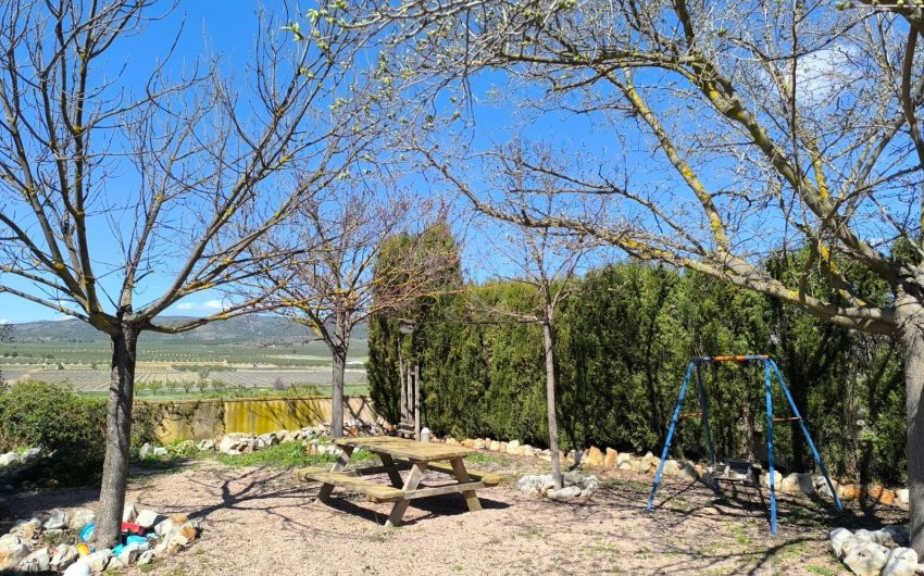 Herverkoop - Country House -
Villena - Inland