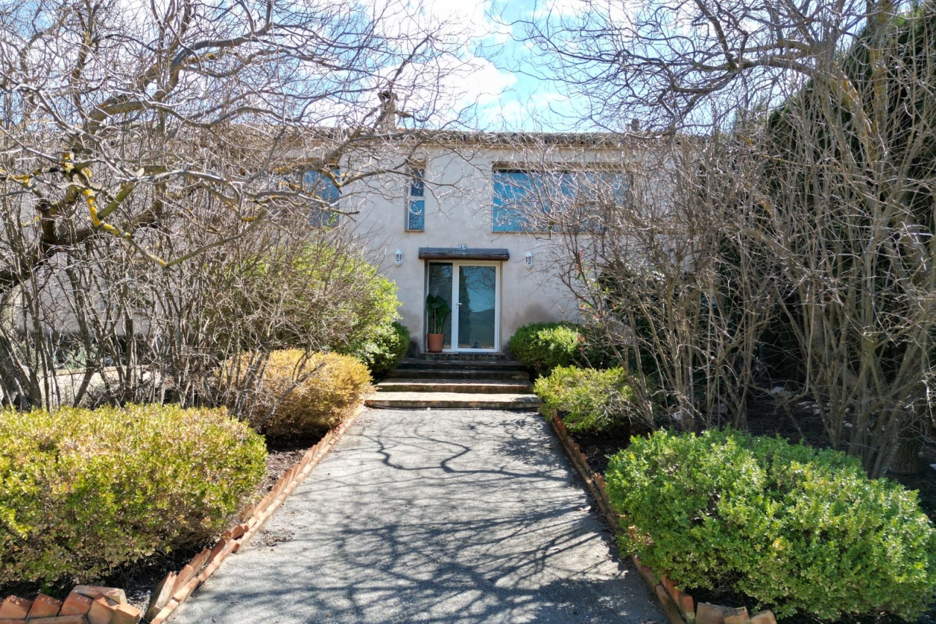 Herverkoop - Country House -
Villena - Inland