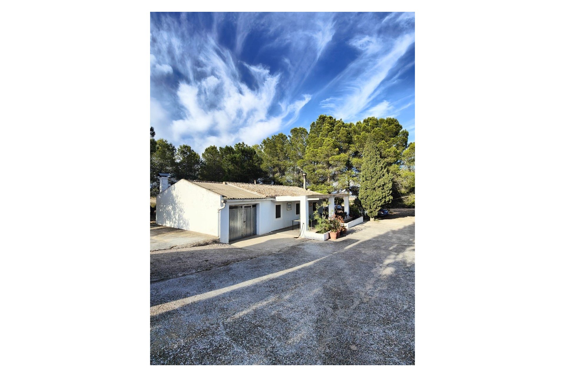 Herverkoop - Country House -
Yecla - Inland