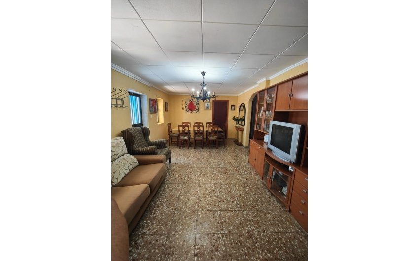 Herverkoop - Country House -
Yecla - Inland