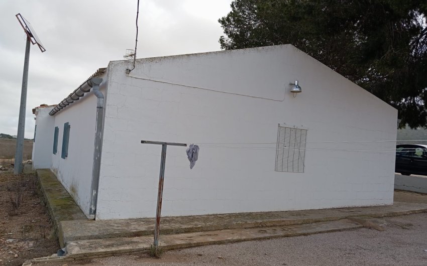 Herverkoop - Country House -
Yecla - Inland