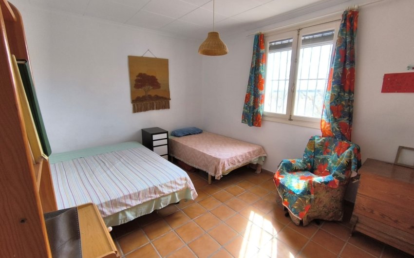Herverkoop - Country House -
Yecla - Inland