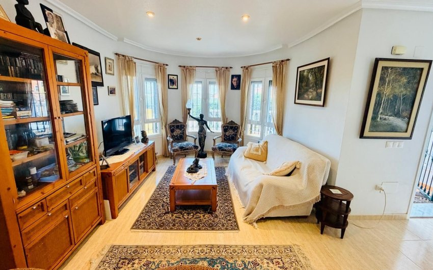 Herverkoop - Detached Villa -
Los Montesinos - La Herrada