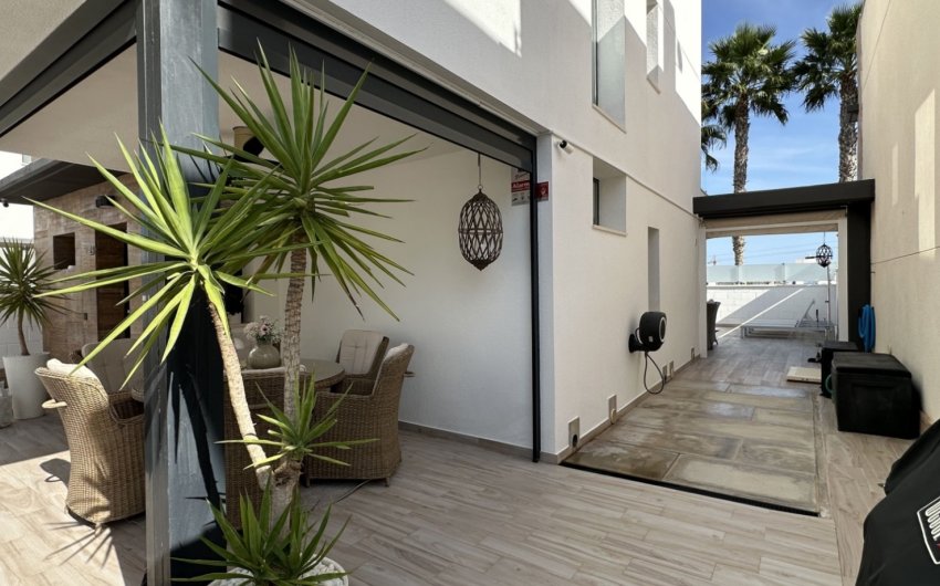 Herverkoop - Detached Villa -
Orihuela Costa - Lomas de Cabo Roig