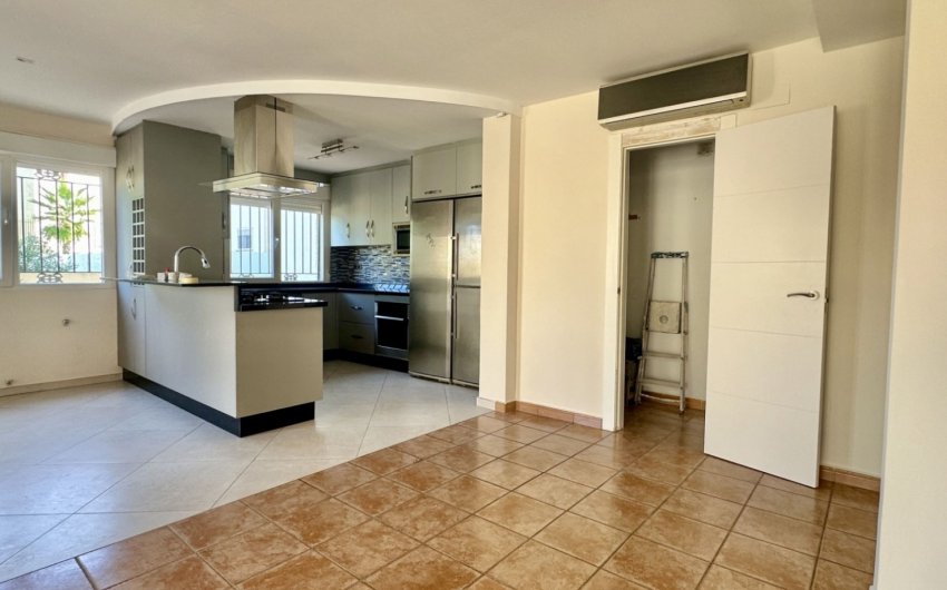 Herverkoop - Detached Villa -
Orihuela Costa - Villamartín