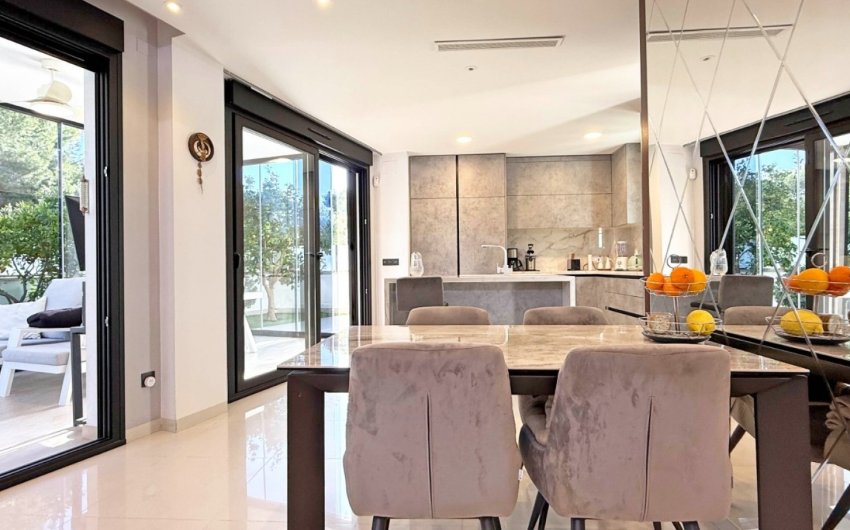 Herverkoop - Detached Villa -
Orihuela Costa - Villamartín